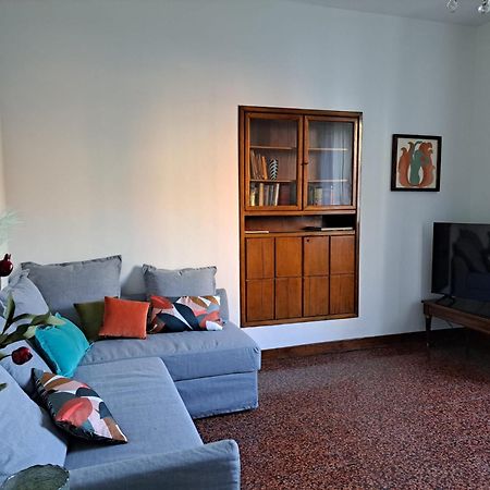 Stella Apartment By Quokka 360 - Past And Present In Como Bagian luar foto